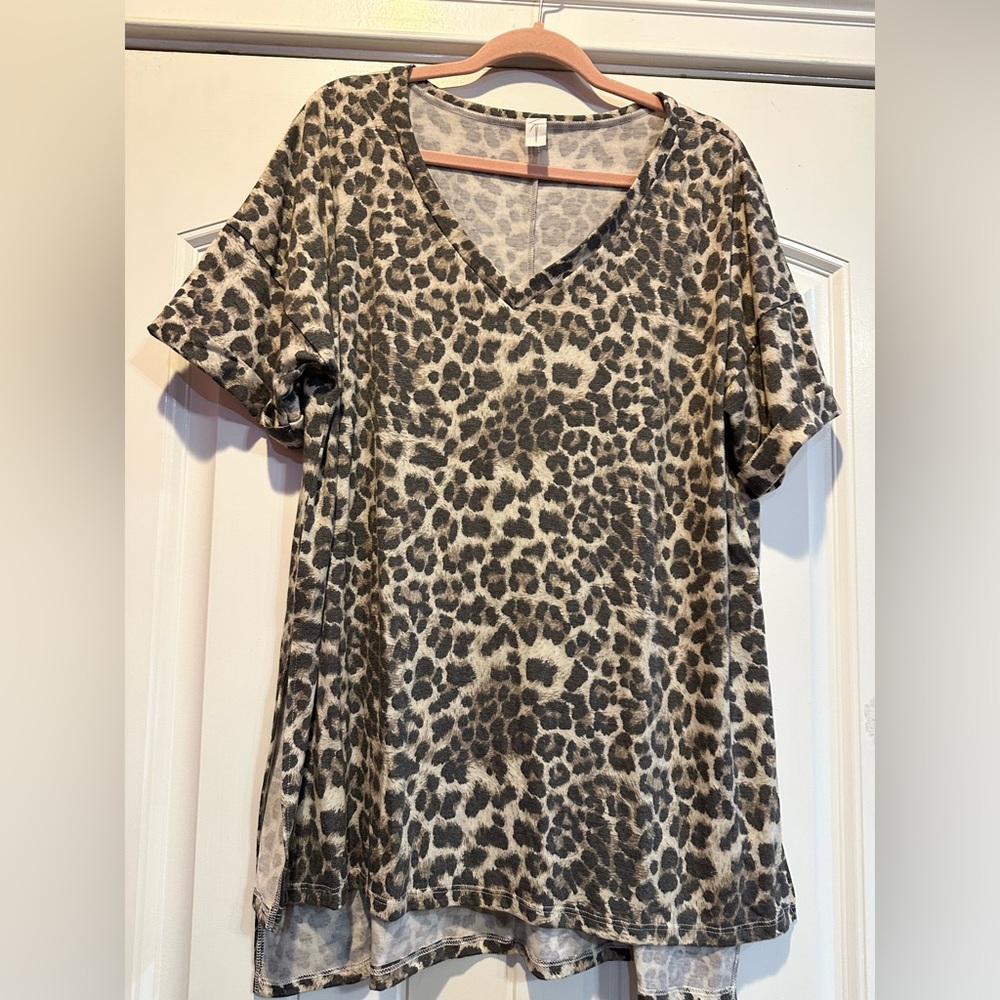 Sew in Love brand. Size 1xl. Gently worn once.
